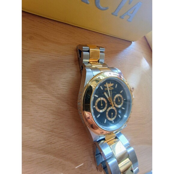 Men's Luxury Watch - Invicta Speedway Quartz Chronograph Black Dial 9224 New - Picture 7 of 16
